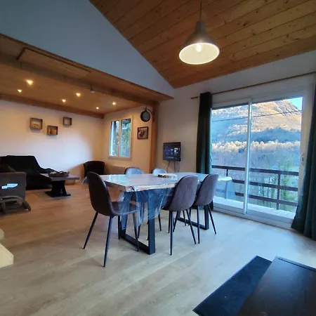 Mustang Vallee Alpesi faház Laruns